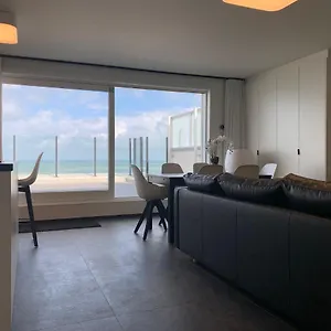 Appartement Stormvogel - Seaview 2 Pers - Penthouse Met Groot Terras En Frontaal Zeezicht, Oostende