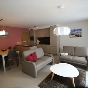 Res. Prado - 4 Pers, 2 Slpk, Vlakbij Zeedijk Appartement Oostende